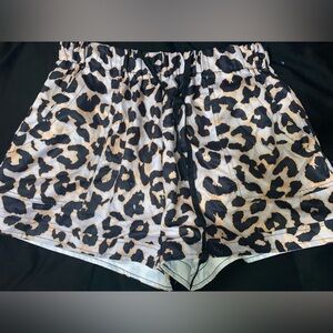 Leopard Print Shorts Women’s XL Pockets